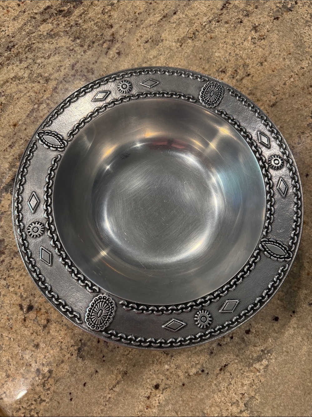 Wilton Armetale pewter-Tone Embossed Round Serving Bowl